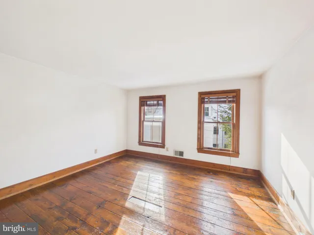 $179,900 | 927 Rose Street, Harrisburg, PA 17102