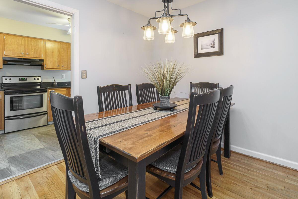 2611 Charing Road, Unit B Columbus, OH 43221 - Photo 8 of 23 Spacious