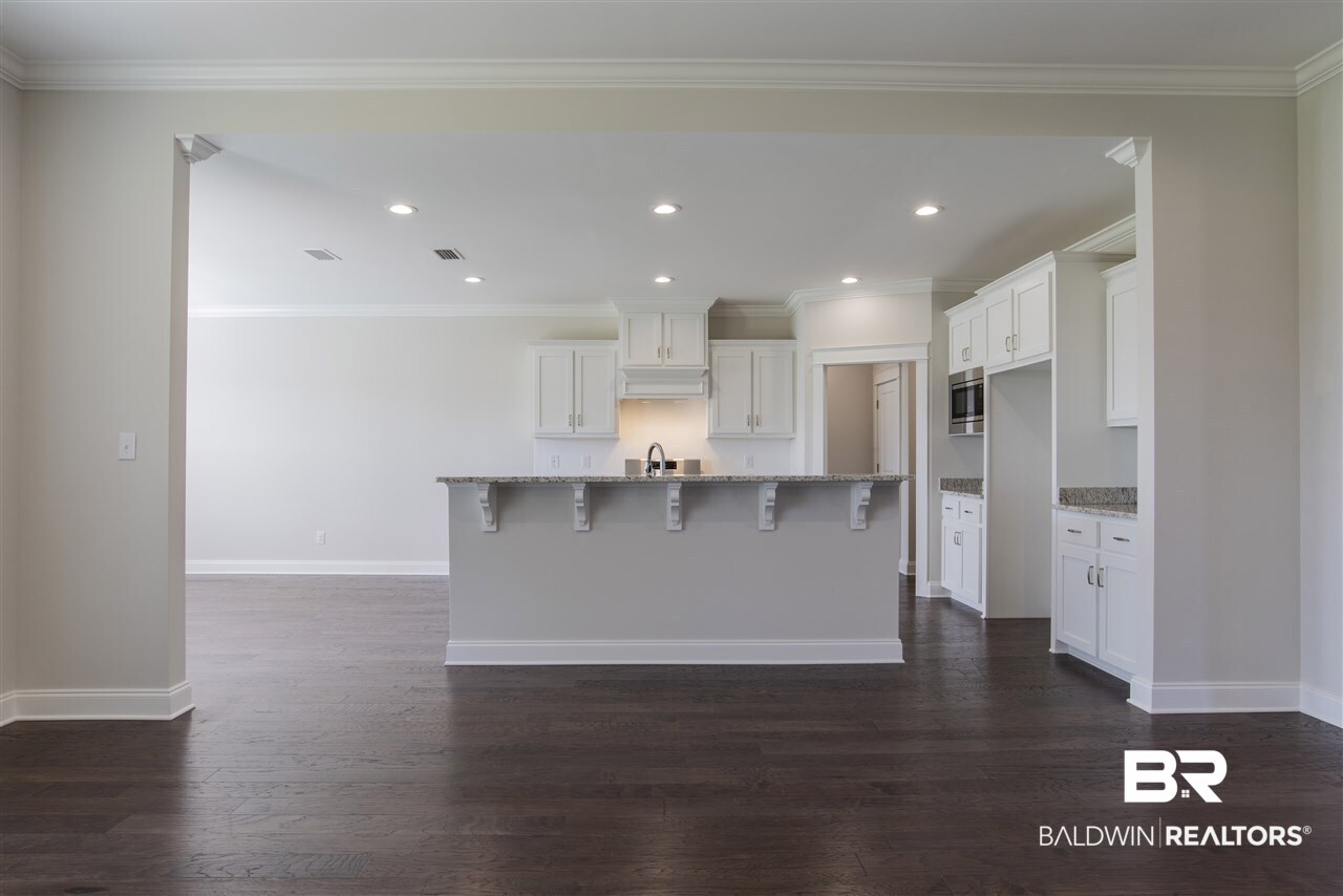 284 Garrison Boulevard Fairhope, AL 36532 - Photo 4 of 34