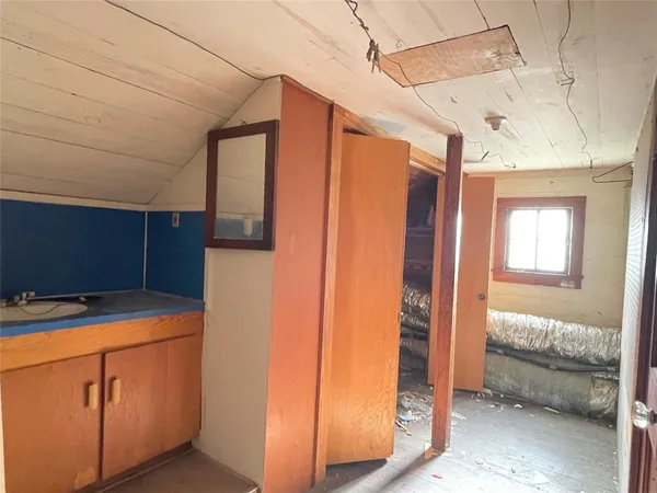 $150,000 | 409 West Davis Street, Hearne, TX 77859