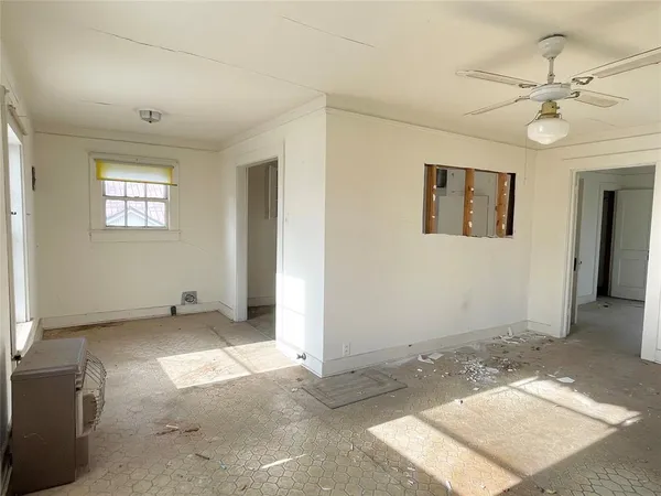 $150,000 | 409 West Davis Street, Hearne, TX 77859