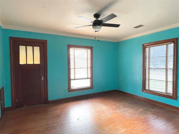 $150,000 | 409 West Davis Street, Hearne, TX 77859