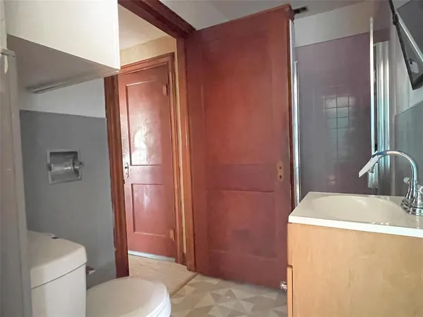 $150,000 | 409 West Davis Street, Hearne, TX 77859