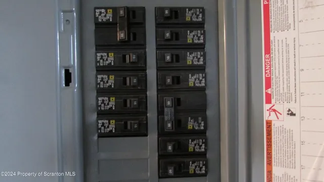 $1,275 | 502 George Street, Unit 5022, Throop, PA 18512