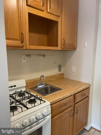 $1,750 | 950 25th Street Northwest, Unit 313N, Washington, DC 20037
