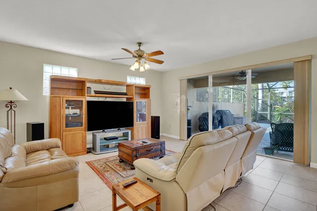 $900,000 | 7541 Downwinds Lane, Lake Worth, FL 33467