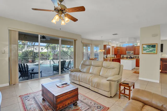 $900,000 | 7541 Downwinds Lane, Lake Worth, FL 33467