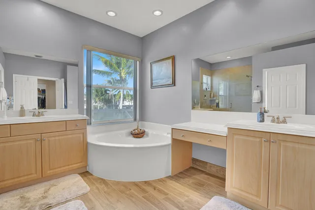 $900,000 | 7541 Downwinds Lane, Lake Worth, FL 33467