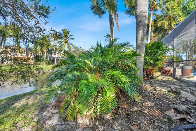 $900,000 | 7541 Downwinds Lane, Lake Worth, FL 33467