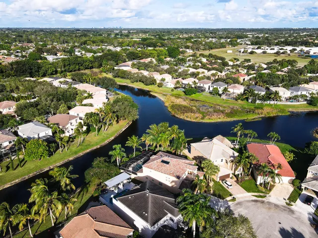 $900,000 | 7541 Downwinds Lane, Lake Worth, FL 33467
