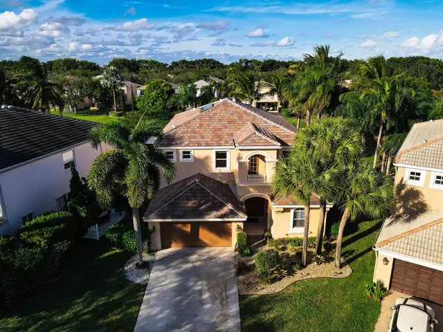 $900,000 | 7541 Downwinds Lane, Lake Worth, FL 33467