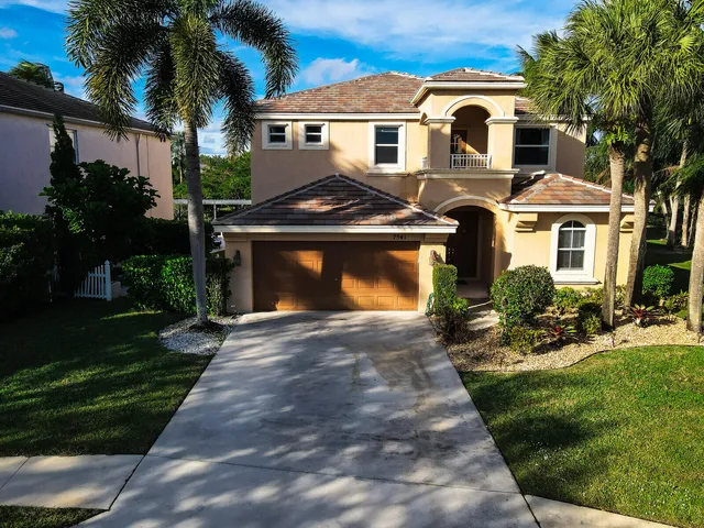 $900,000 | 7541 Downwinds Lane, Lake Worth, FL 33467