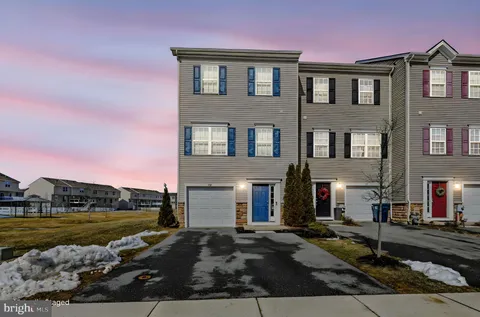 $409,900 | 1061 Wickersham Way, Middletown, DE 19709