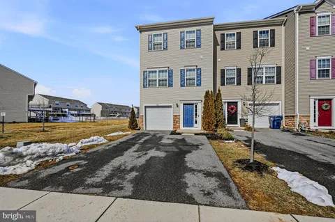 $409,900 | 1061 Wickersham Way, Middletown, DE 19709
