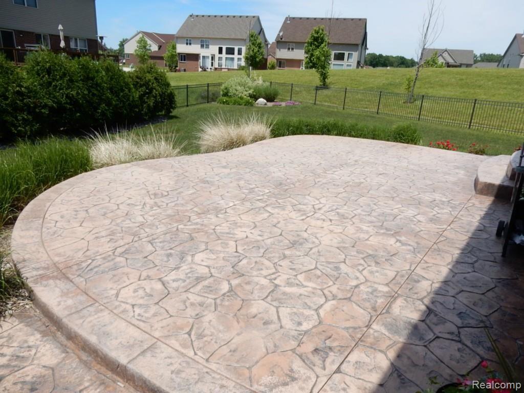 29223 Ridge Court Warren, MI 48092 - Photo 23 of 30 2015-06-05 01.35