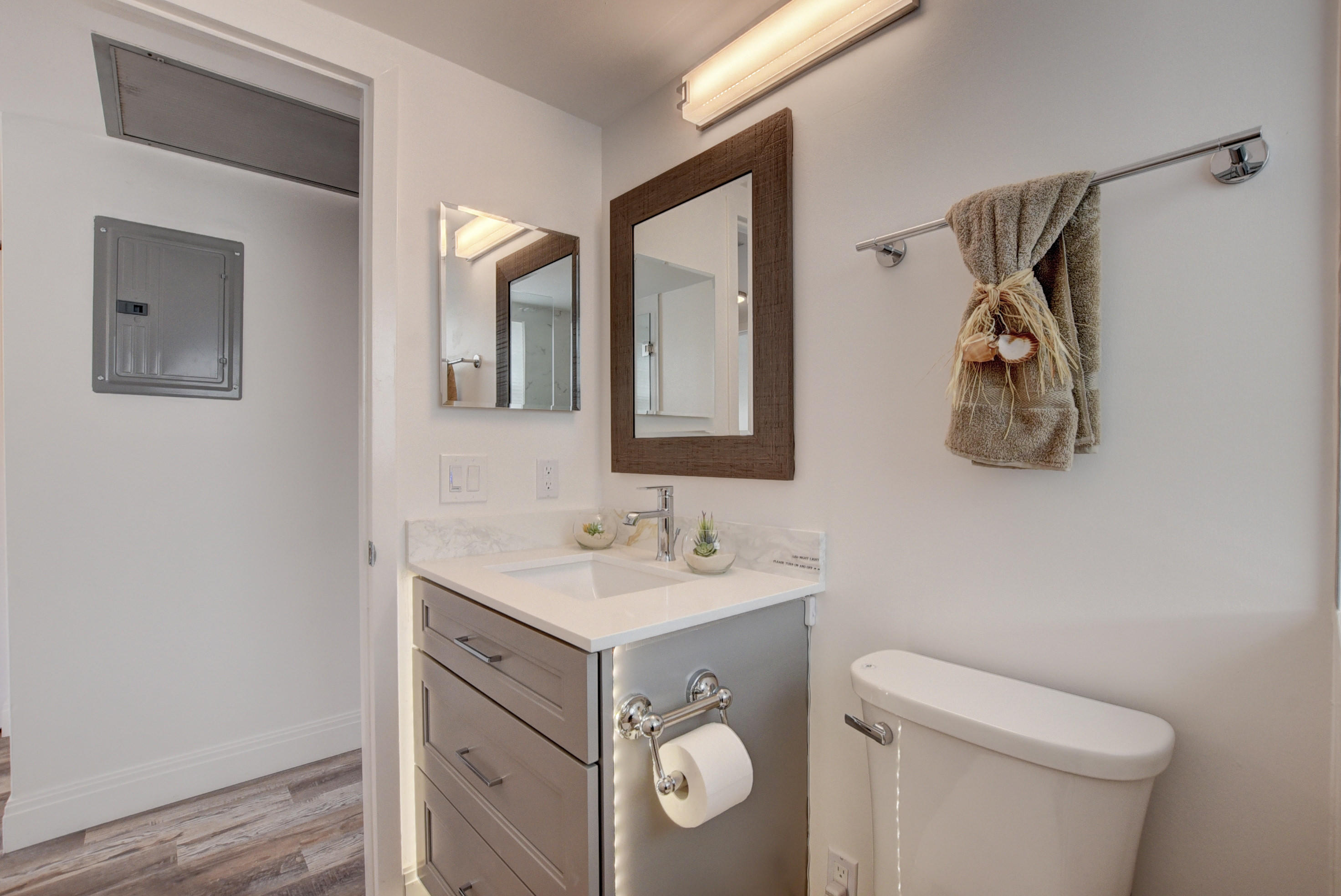 113 Dorset C Boca Raton, FL 33434 - Photo 15 of 49 MASTER BATHROOM
