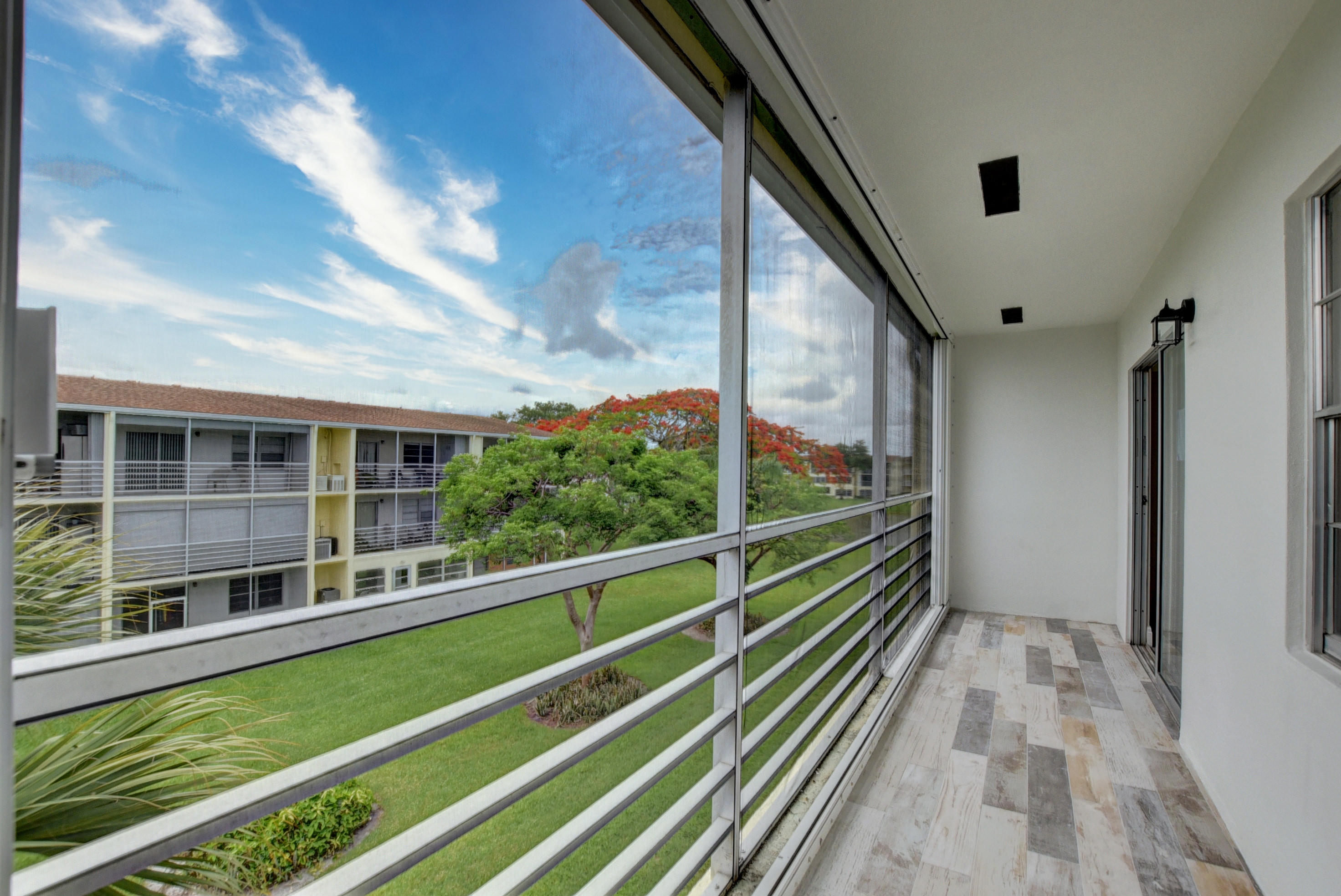 113 Dorset C Boca Raton, FL 33434 - Photo 21 of 49 SCREENED PORCH