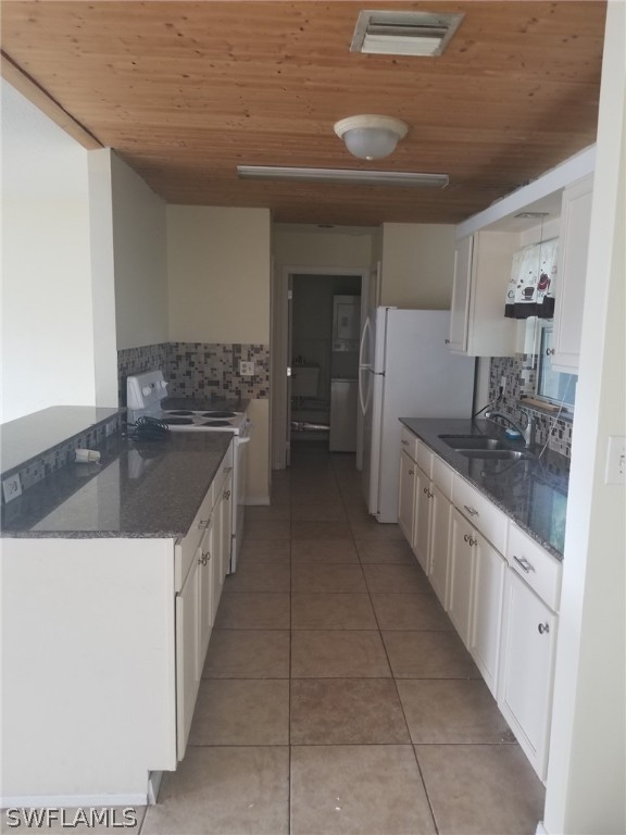 405 Alabama Road South Lehigh Acres, FL 33936 - Photo 4 of 10 Gallery Image 4