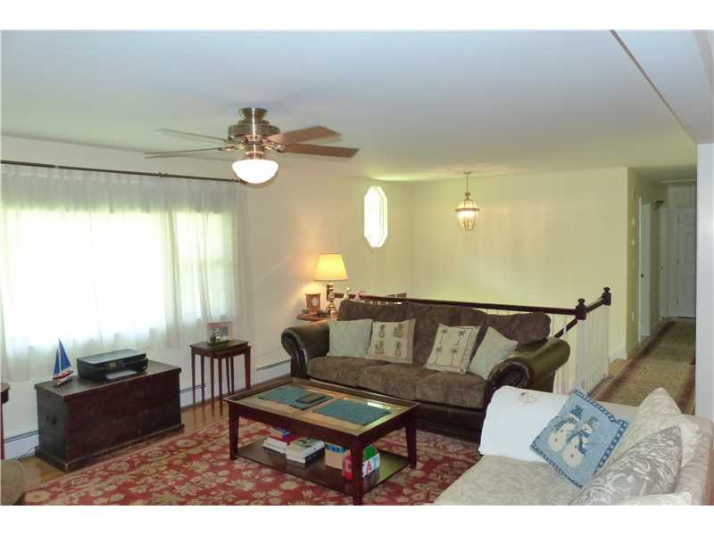 420 Middle Road East Greenwich, RI 02818 - Photo 10 of 10 Den/Family/Great Room.