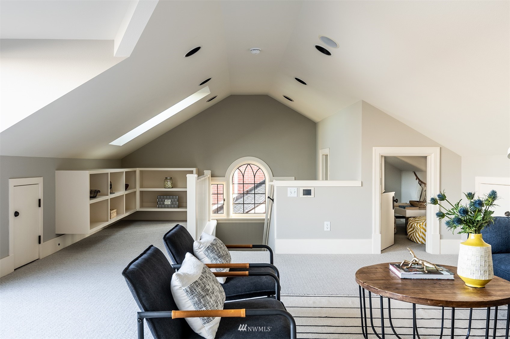 3328 Cascadia Avenue South Seattle, WA 98144 - Photo 25 of 40 a living room with furniture and a window