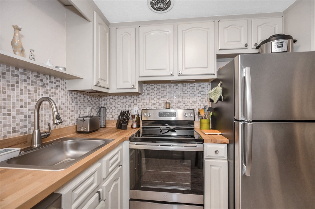 1325 Worcester Road, Unit C11 Framingham, MA 01701 - Photo 11 of 27 Gallery Image 11