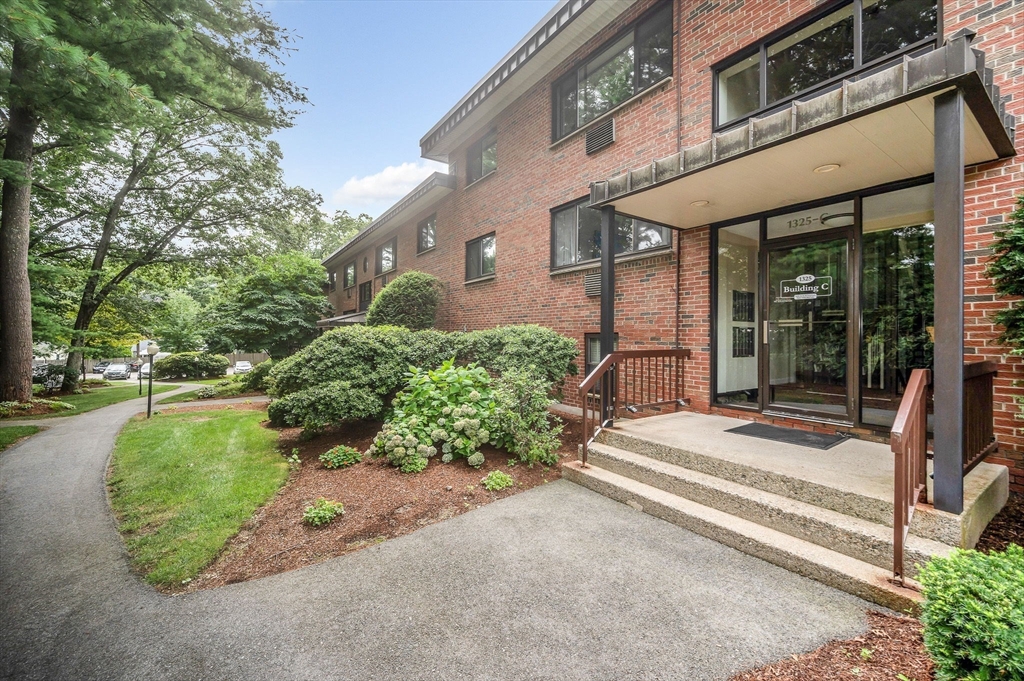 1325 Worcester Road, Unit C11 Framingham, MA 01701 - Photo 23 of 27 Gallery Image 23