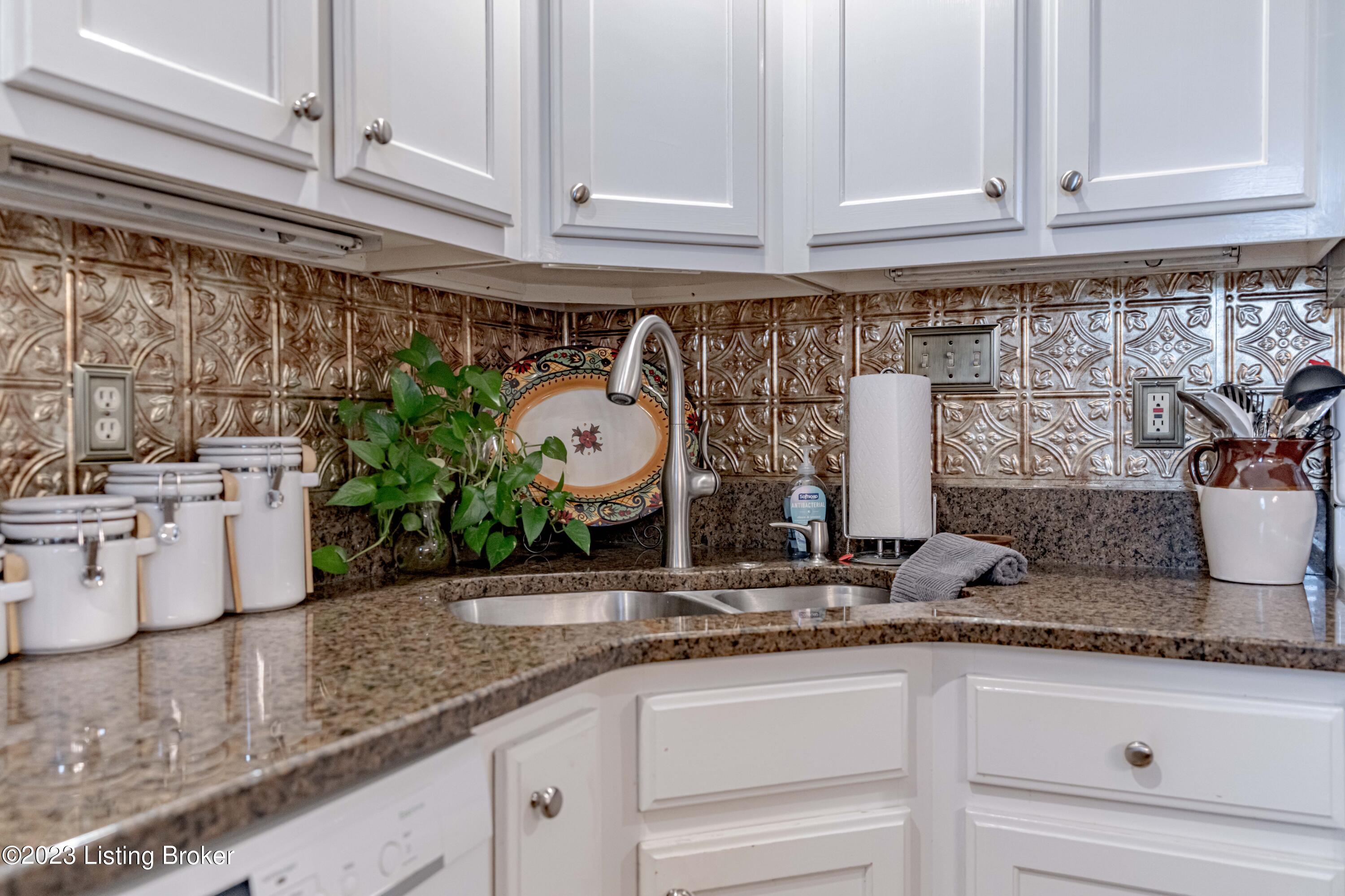 1011 River Bend Road Frankfort, KY 40601 - Photo 5 of 26 DSC04850