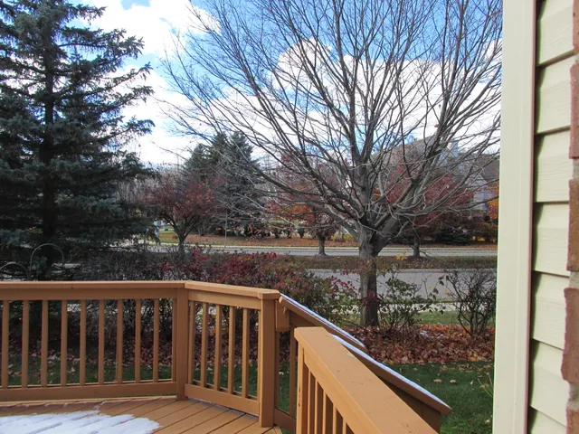 $275,000 | 285 Carson Drive, Unit 156, Westland, MI 48185