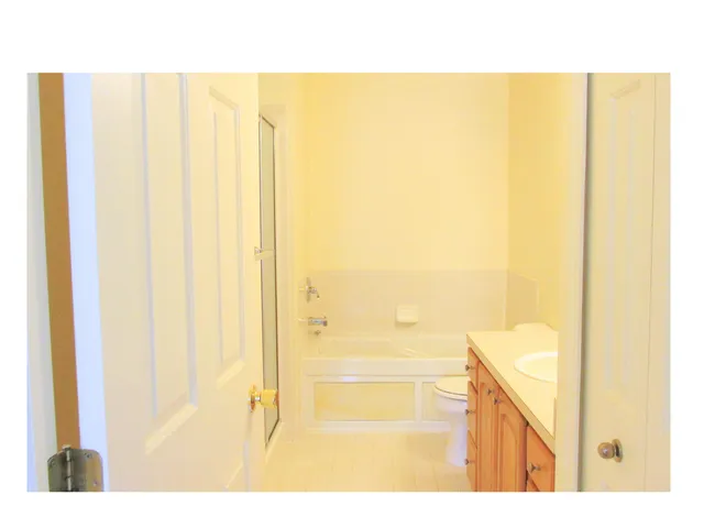 $275,000 | 285 Carson Drive, Unit 156, Westland, MI 48185