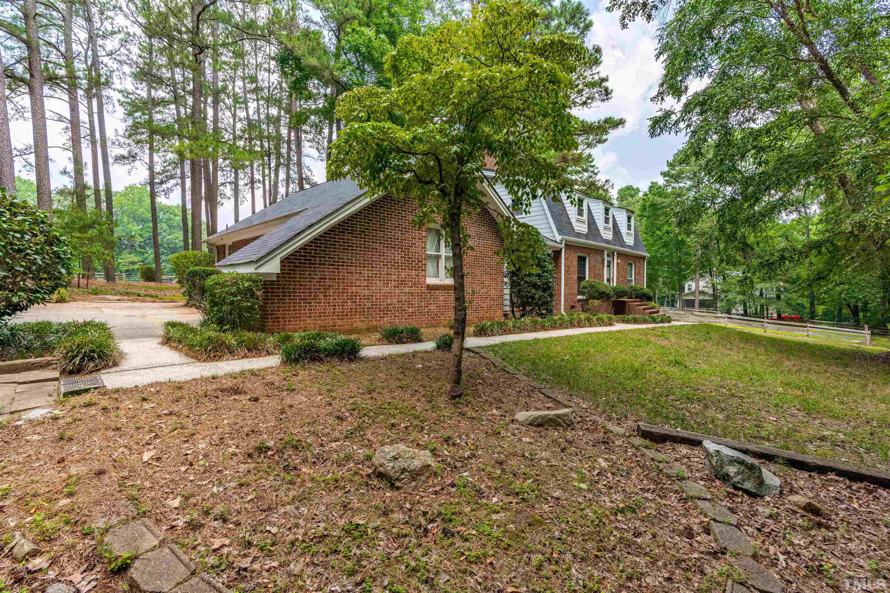 8424 Crowder Road Raleigh, NC 27603 - Photo 3 of 70