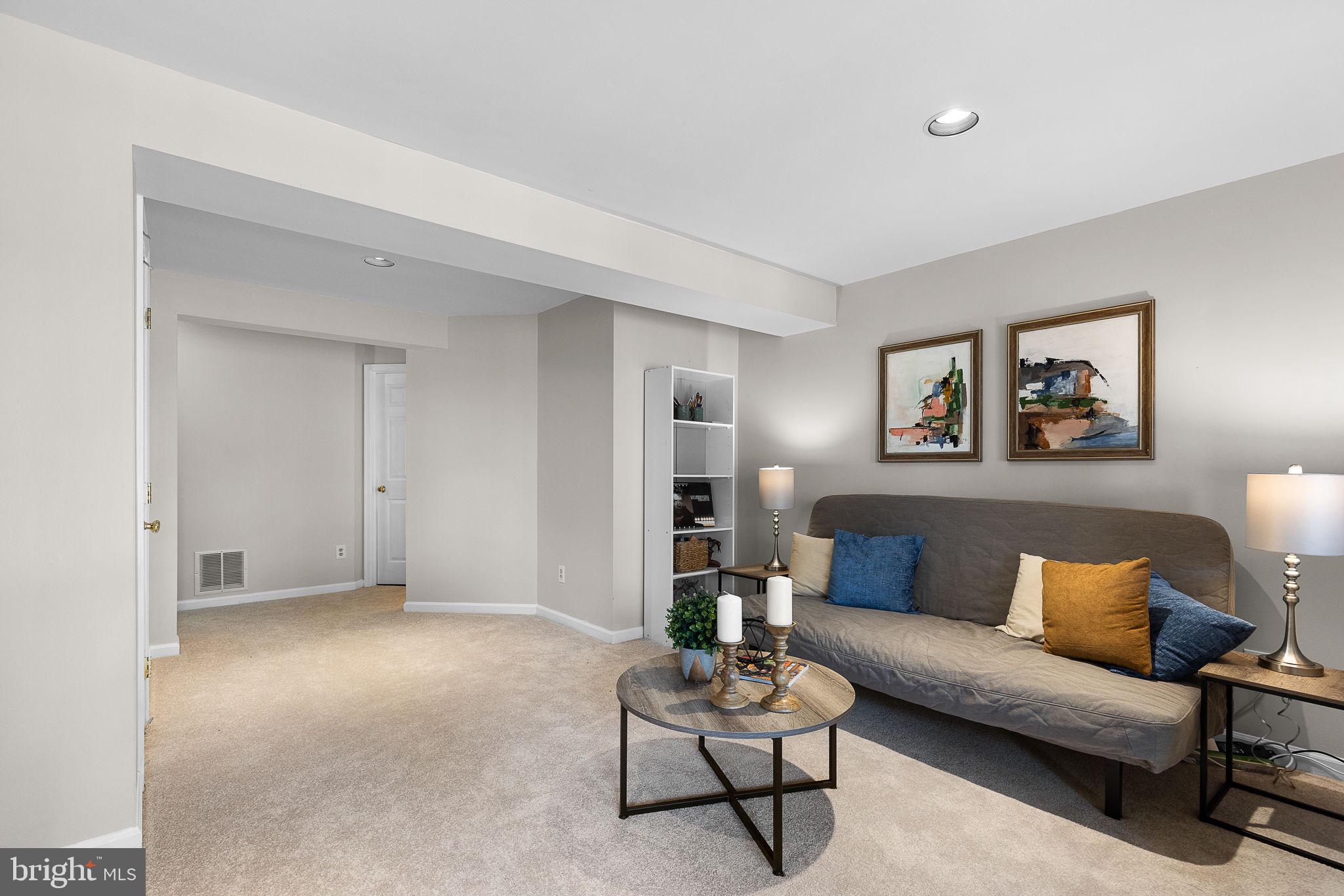6582 Skylemar Trail Centreville, VA 20121 - Photo 38 of 46 a living room with furniture