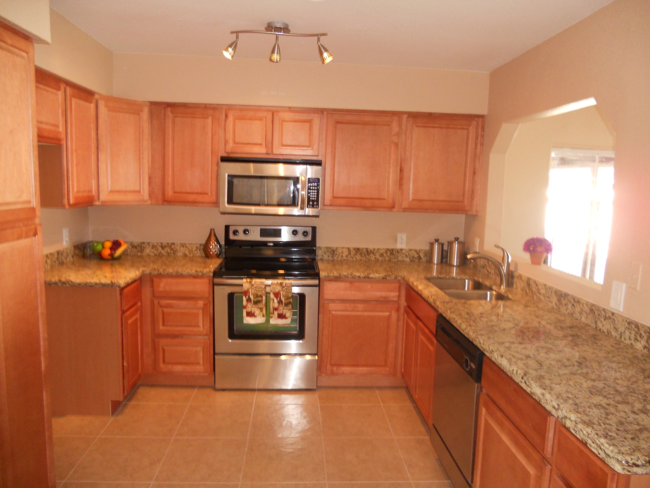 482 West Ranch Road Chandler, AZ 85225 - Photo 2 of 12 Kitchen