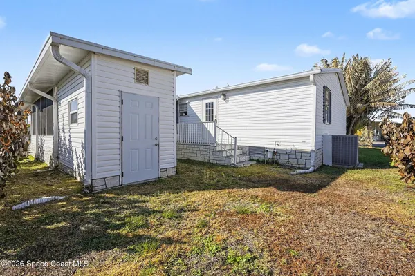 $295,000 | 926 Laurel Circle, Barefoot Bay, FL 32976