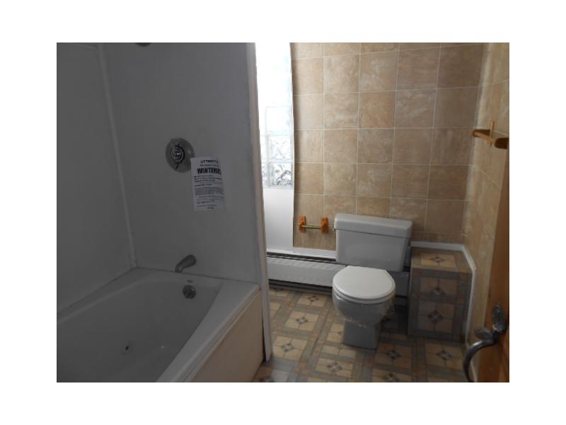 3580 Main Road Tiverton, RI 02878 - Photo 4 of 10 Bathroom.