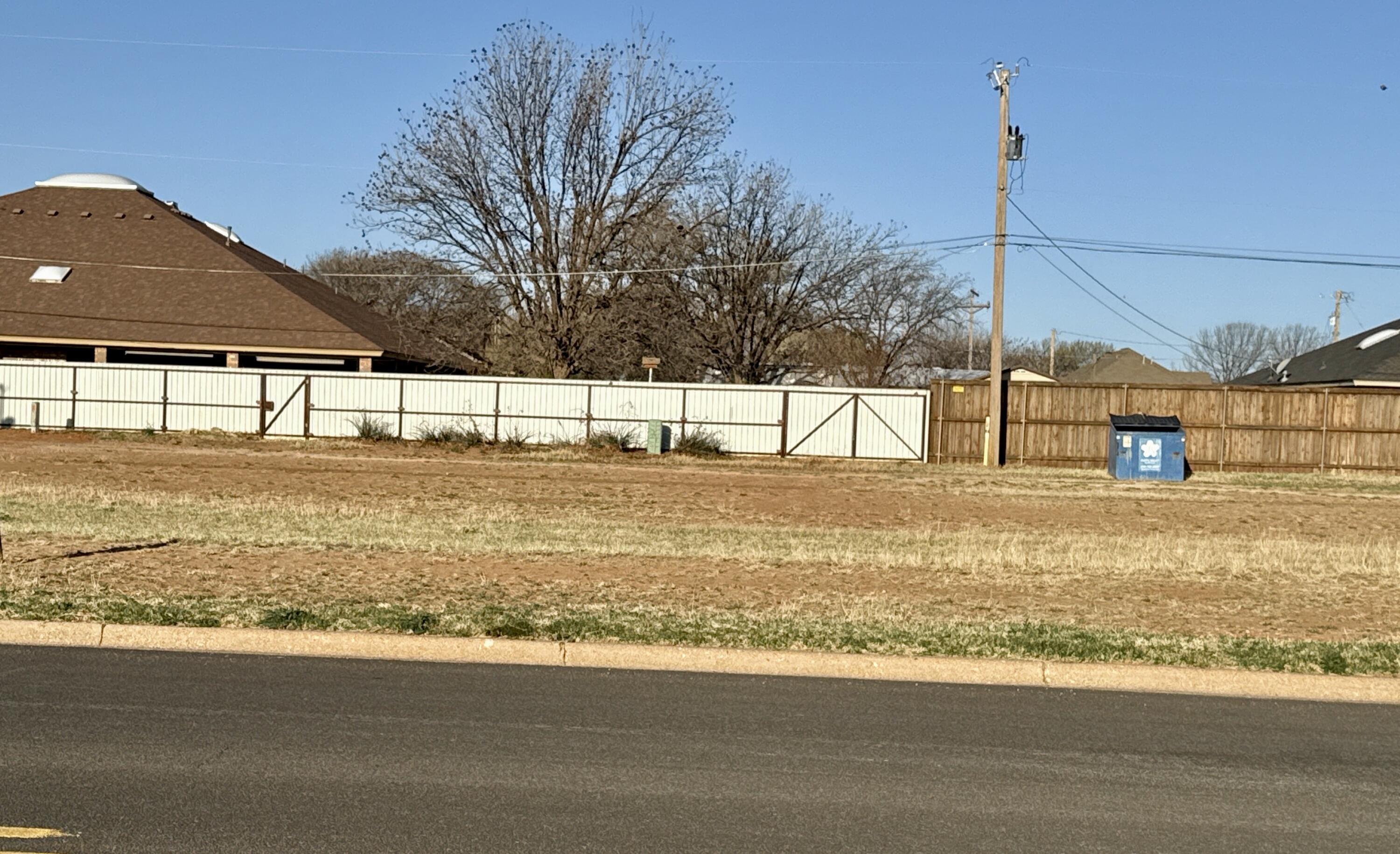 1003 North 20th Street Slaton, TX 79364 - Photo 2 of 2 a view of ocean view