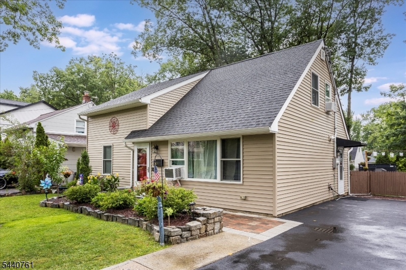 30 Hunterdon Road West Orange, NJ 07052 - Photo 5 of 28