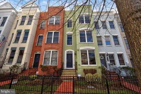 $1,175,000 | 814 3rd Street Southeast, Washington, DC 20003