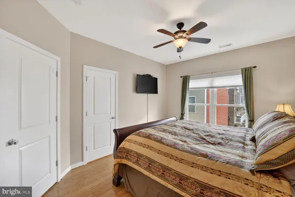 $1,175,000 | 814 3rd Street Southeast, Washington, DC 20003