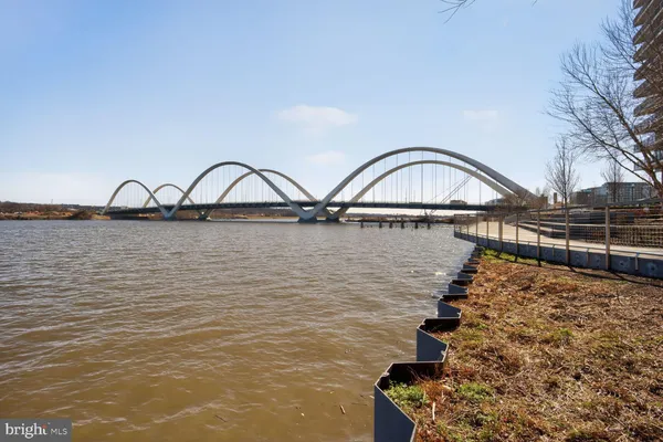 $1,175,000 | 814 3rd Street Southeast, Washington, DC 20003