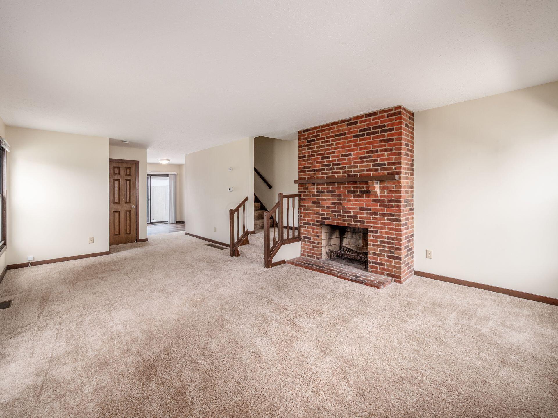 424 Edinburgh Road Dublin, OH 43017 - Photo 2 of 25
