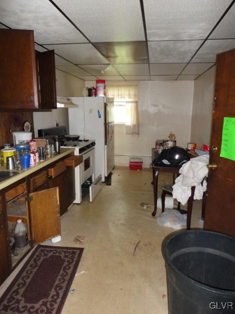 828 West Maple Street Allentown, PA 18101 - Photo 2 of 3 a kitchen with granite countertop lots of counter top space