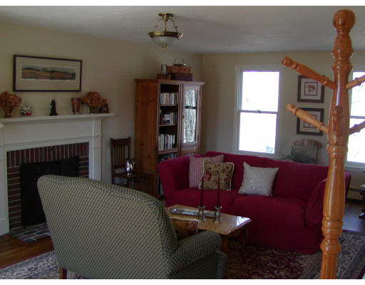 14 Crown Ridge Road Westborough, MA 01581 - Photo 9 of 18 Gallery Image 9