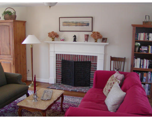 14 Crown Ridge Road Westborough, MA 01581 - Photo 10 of 18 Gallery Image 10