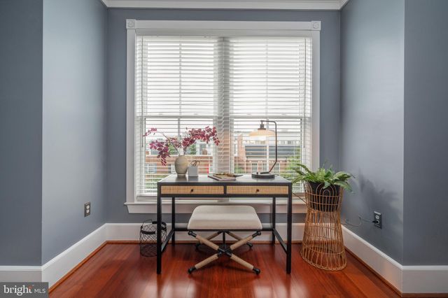 $482,500 | 910 Powhatan Street, Unit 305N, Alexandria, VA 22314