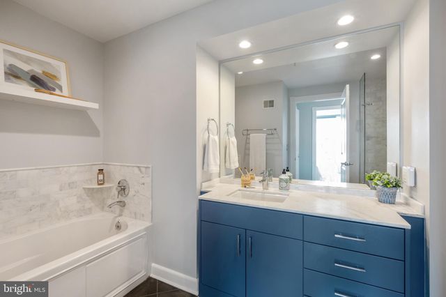 $482,500 | 910 Powhatan Street, Unit 305N, Alexandria, VA 22314