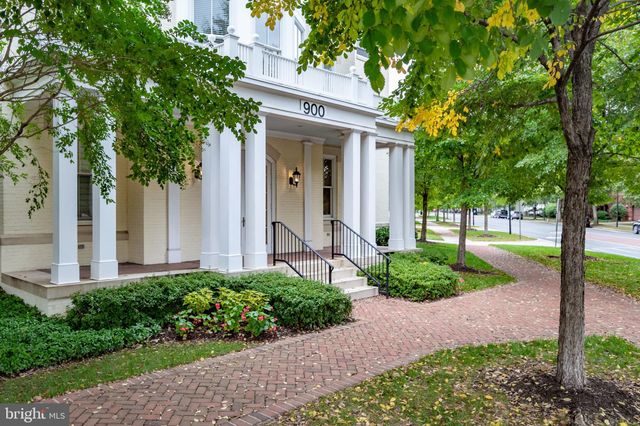 $482,500 | 910 Powhatan Street, Unit 305N, Alexandria, VA 22314