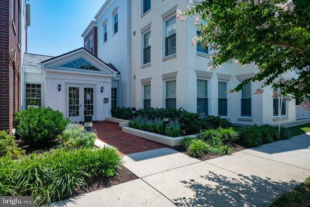 $482,500 | 910 Powhatan Street, Unit 305N, Alexandria, VA 22314