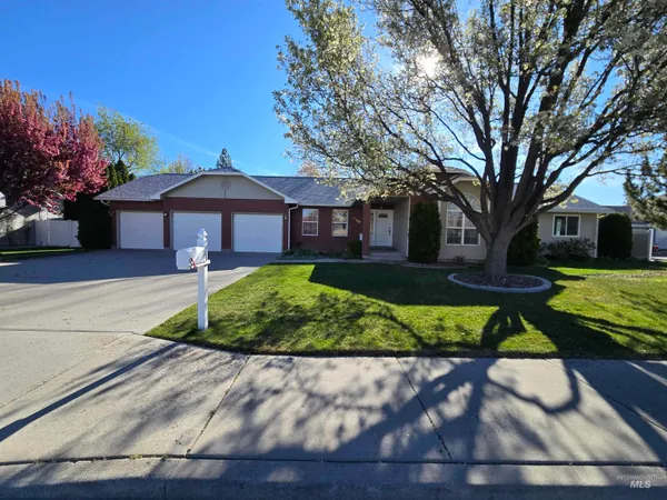 $445,000 | 1164 Mountain View Drive, Twin Falls, ID 83301