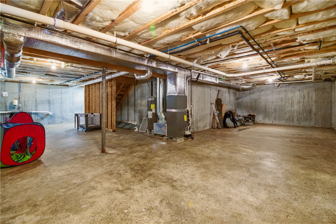 5 Village Road Warren, RI 02885 - Photo 22 of 26
