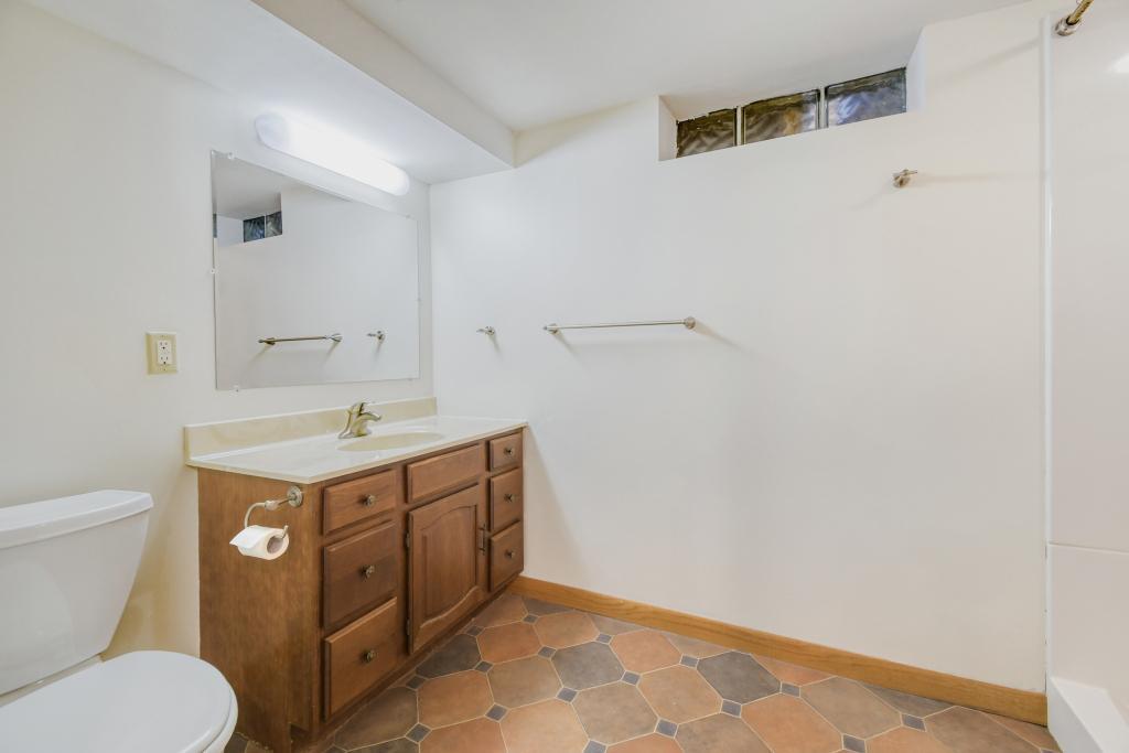 2904 Sheldon Street Roseville, MN 55113 - Photo 20 of 31